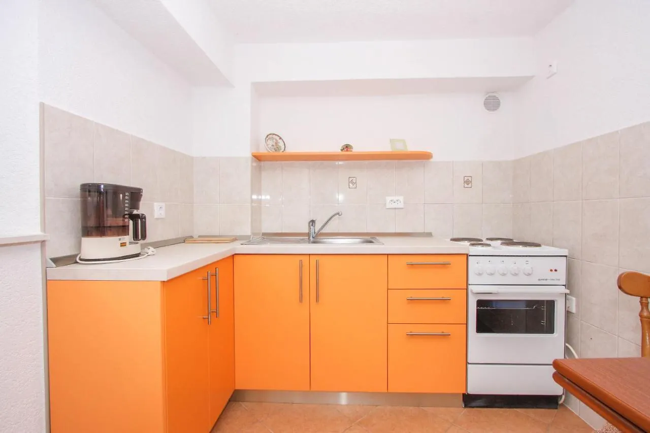 Apartments Braco Trogir Kroatien